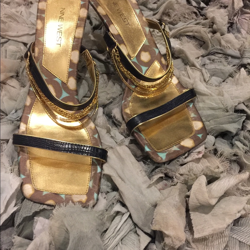Nine West gold and black sandals